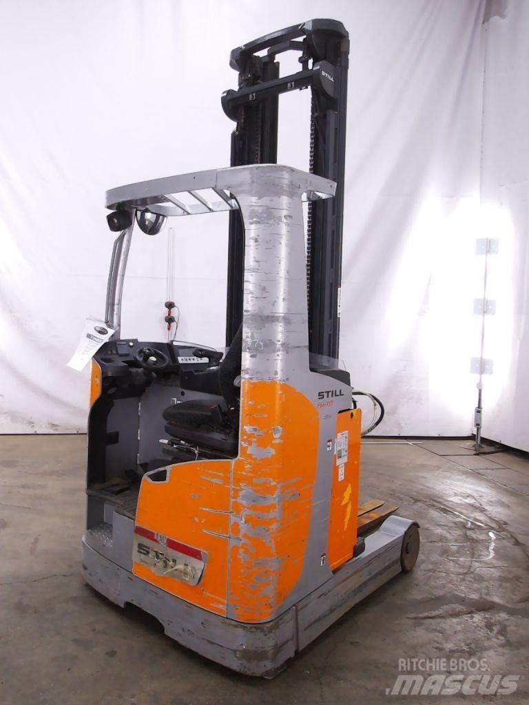 Still FM-X17 Reach trucks
