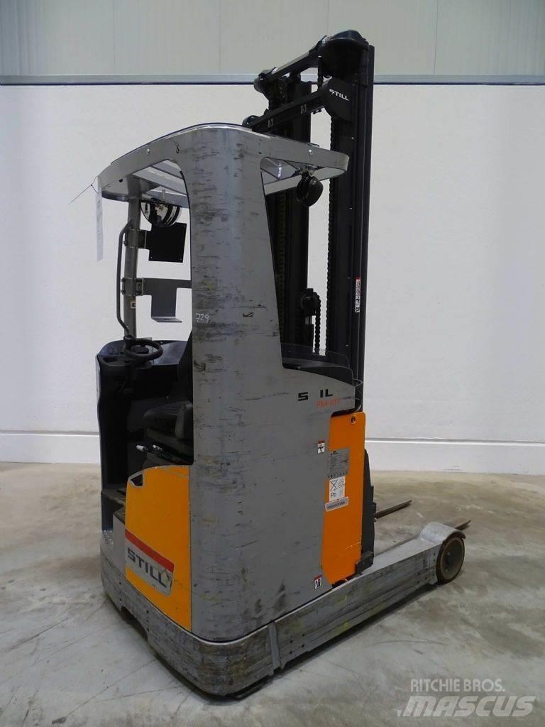 Still FM-X17 Reach trucks