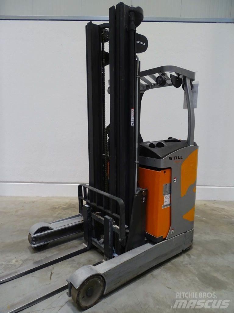 Still FM-X17 Reach trucks