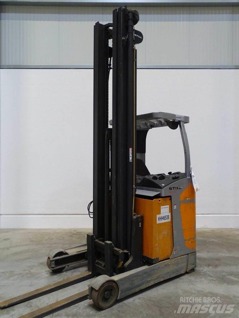Still FM-X17 Reach trucks
