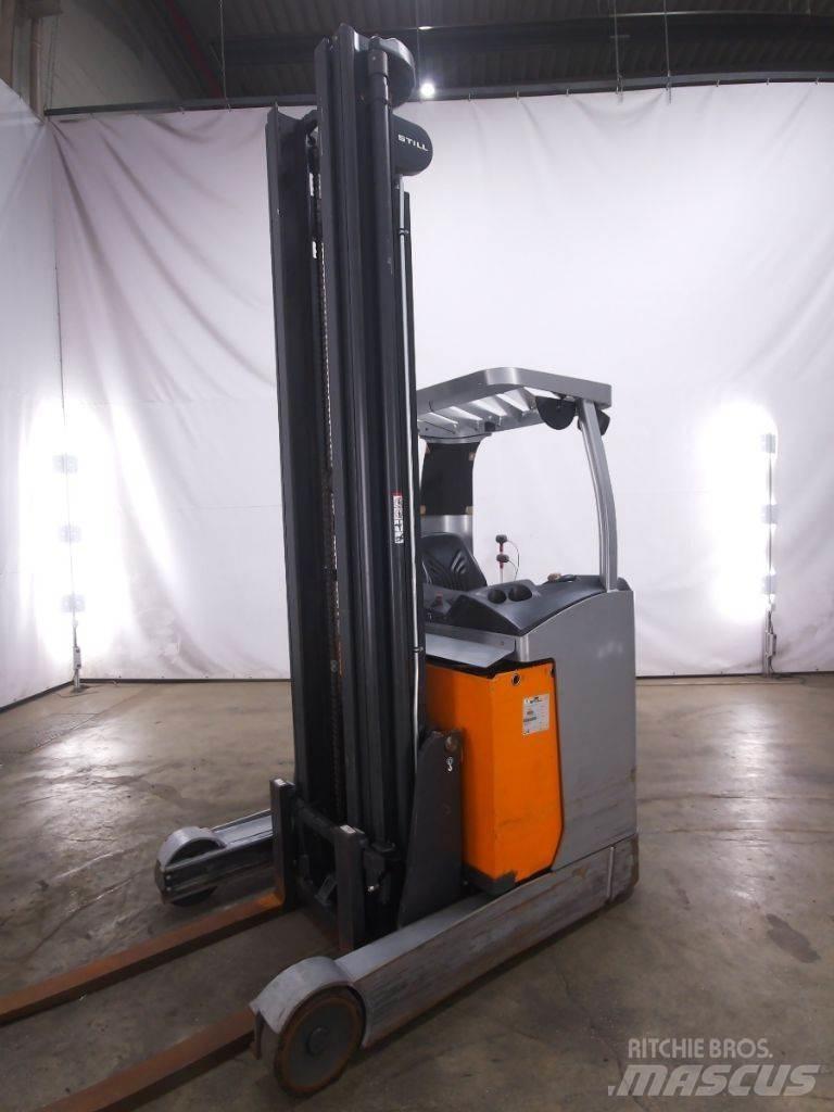 Still FM-X17 Reach trucks