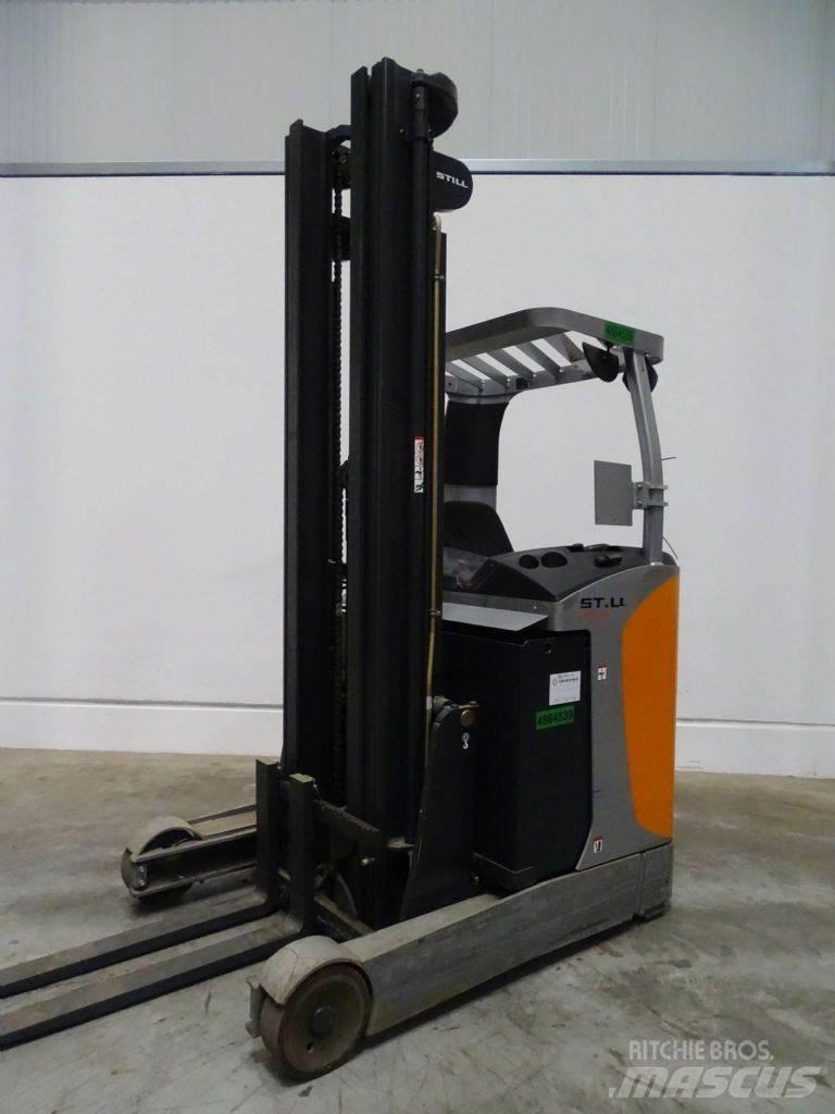 Still FM-X17 Reach trucks