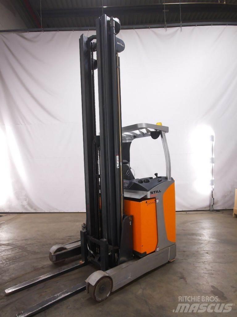 Still FM-X17 Reach trucks