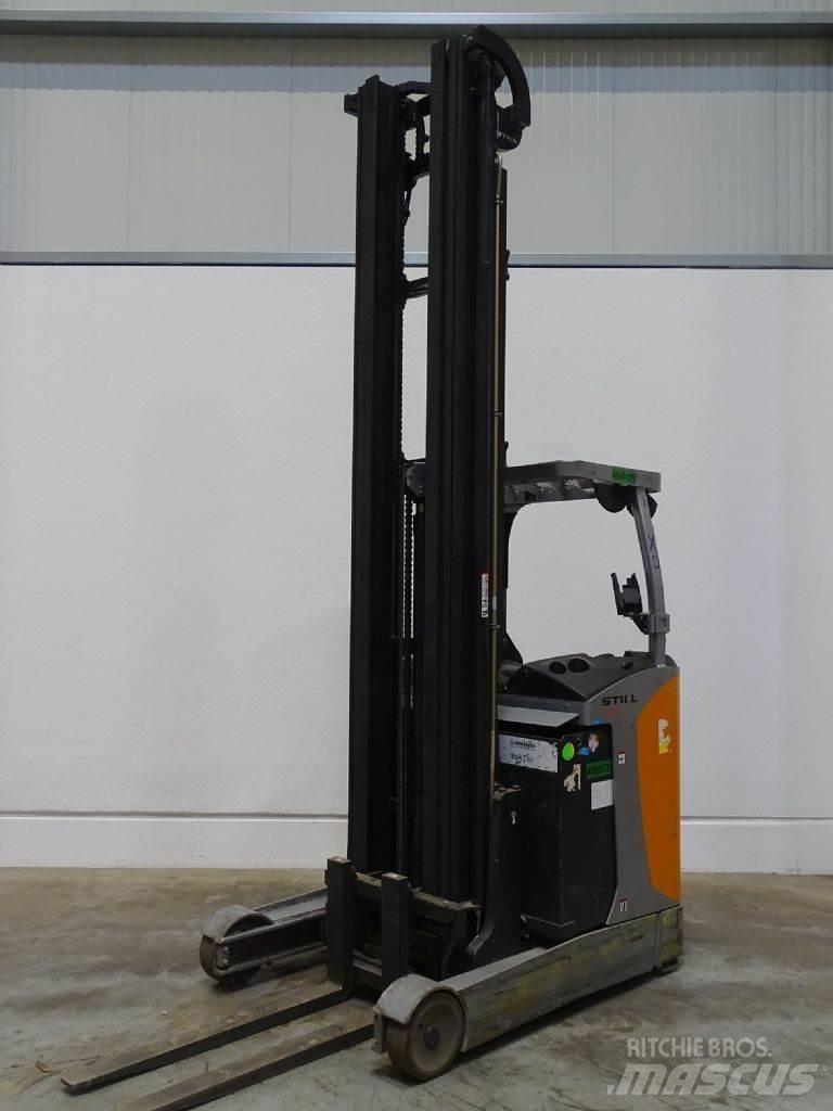 Still FM-X17 Reach trucks