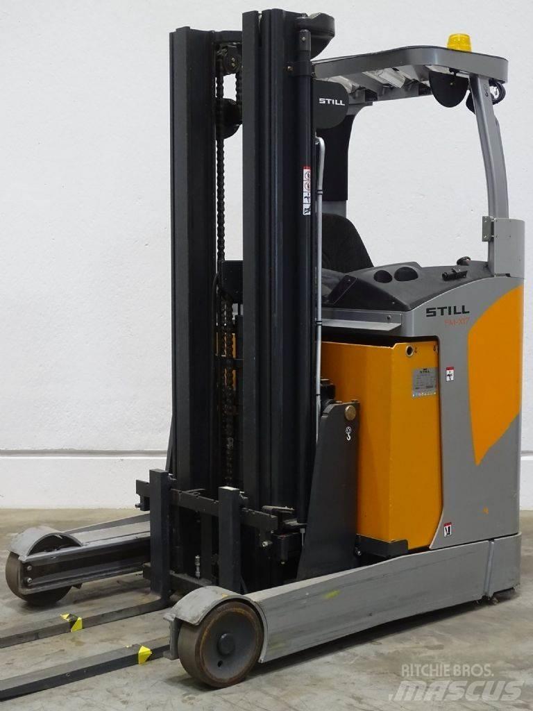 Still FM-X17 Reach trucks