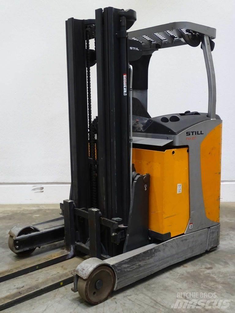 Still FM-X17 Reach trucks