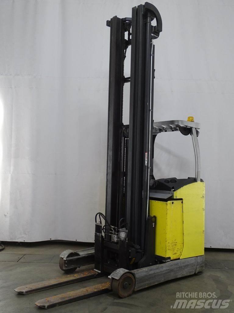 Still FM-X17 Reach trucks