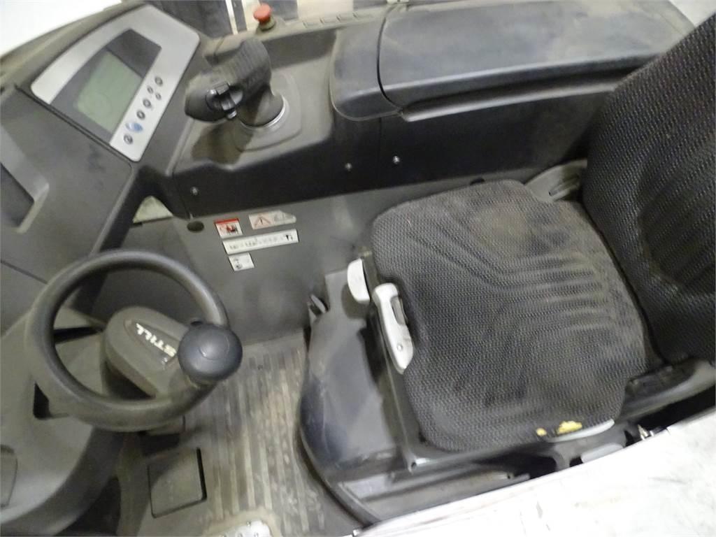 Still FM-X17 Reach trucks