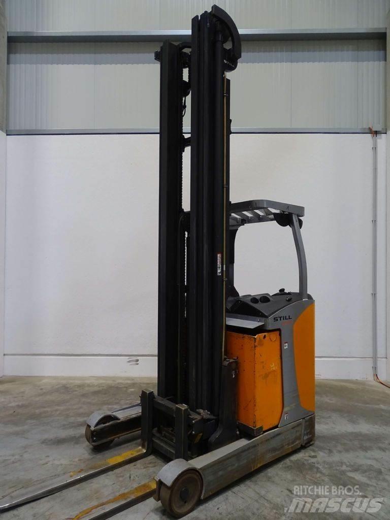Still FM-X17 Reach trucks