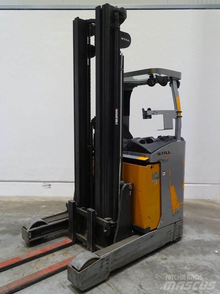 Still FM-X17 Reach trucks