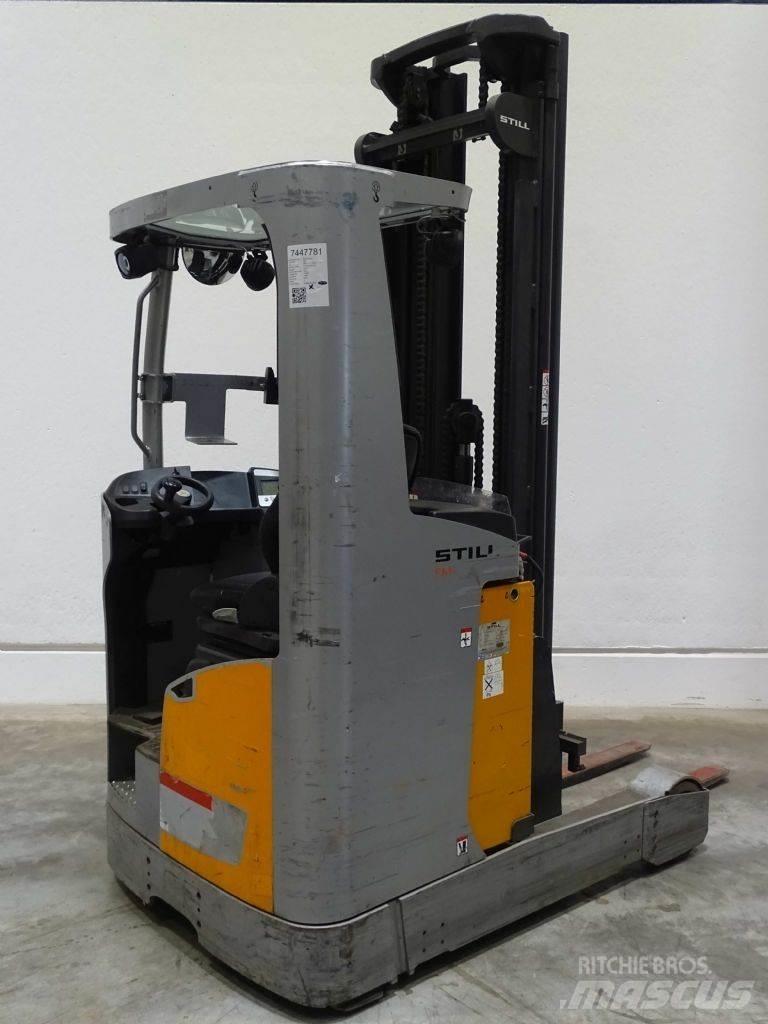 Still FM-X17 Reach trucks