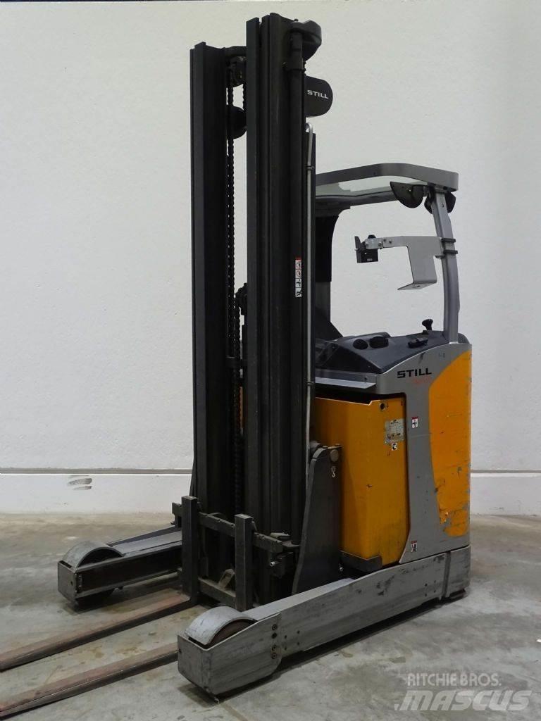 Still FM-X17 Reach trucks