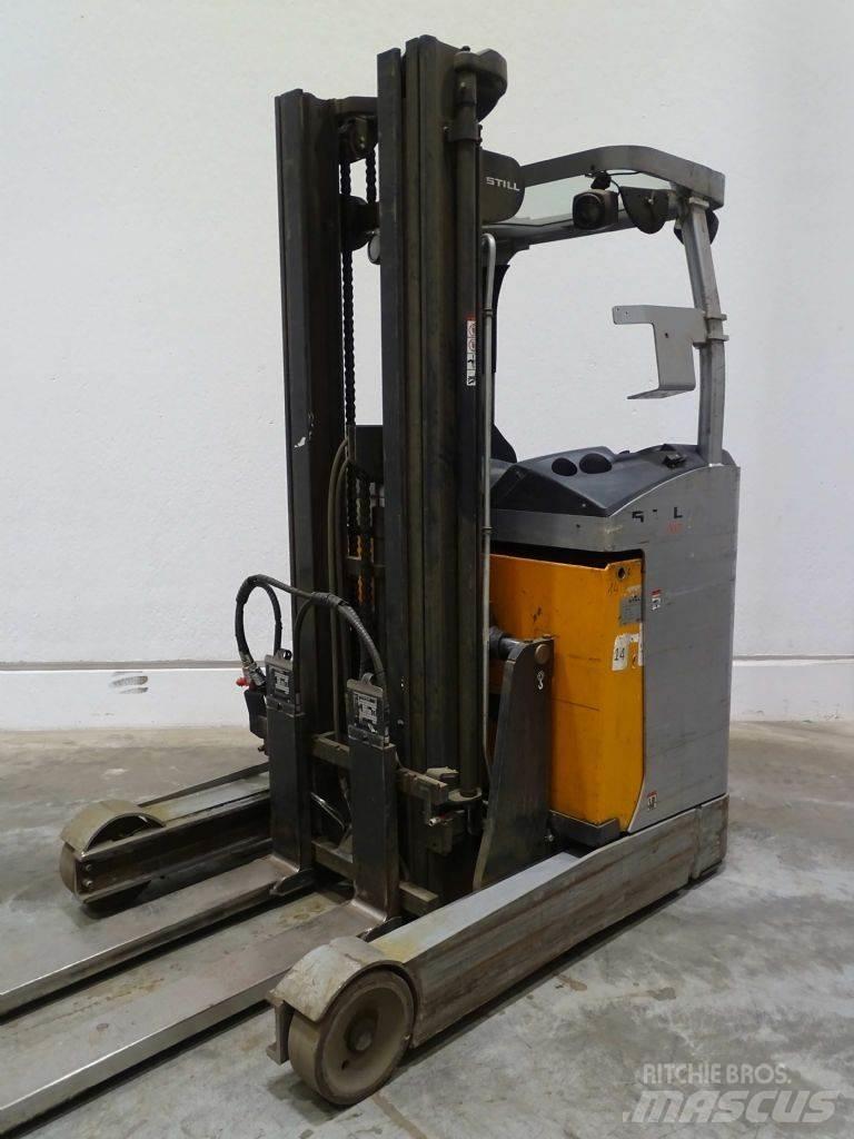 Still FM-X17 Reach trucks