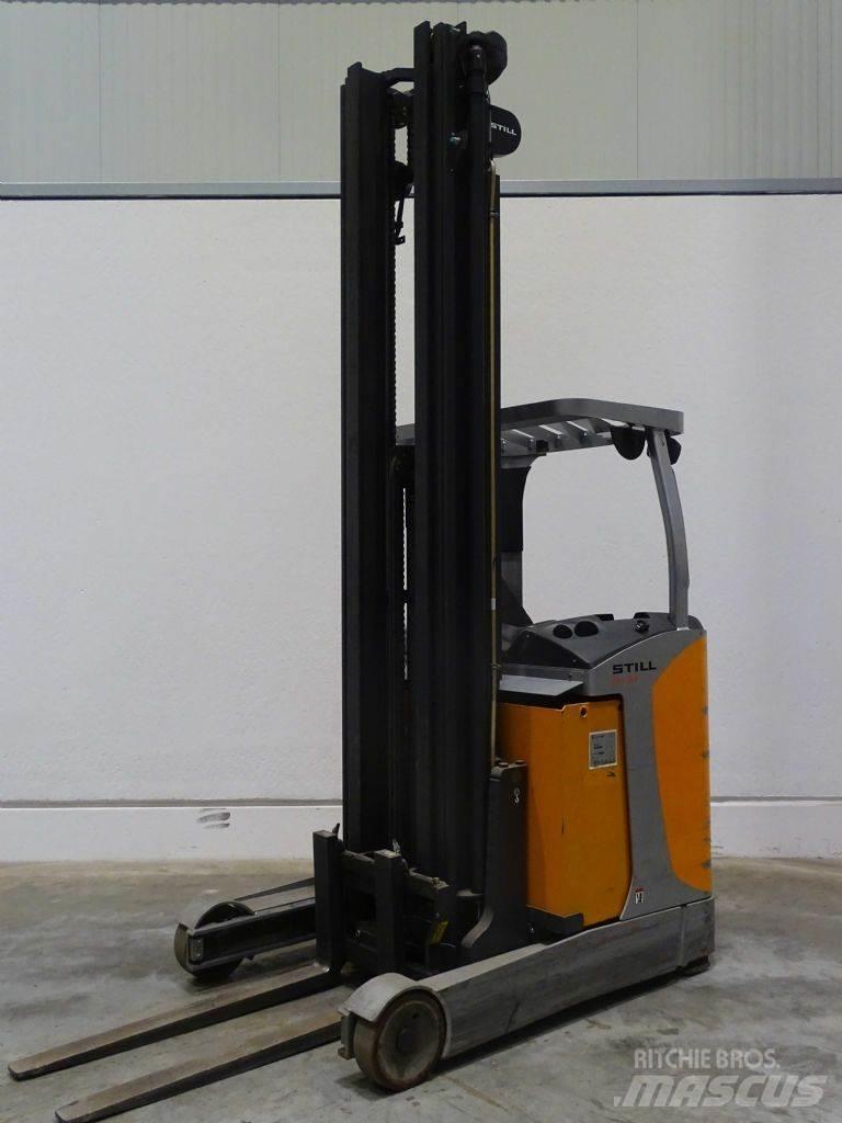 Still FM-X17 Reach trucks