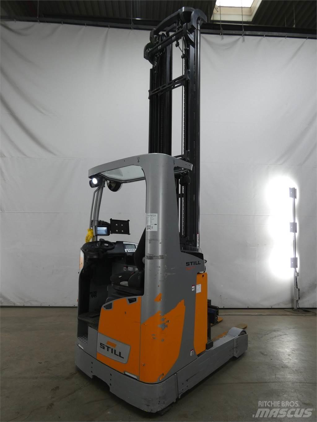 Still FM-X17 Reach trucks