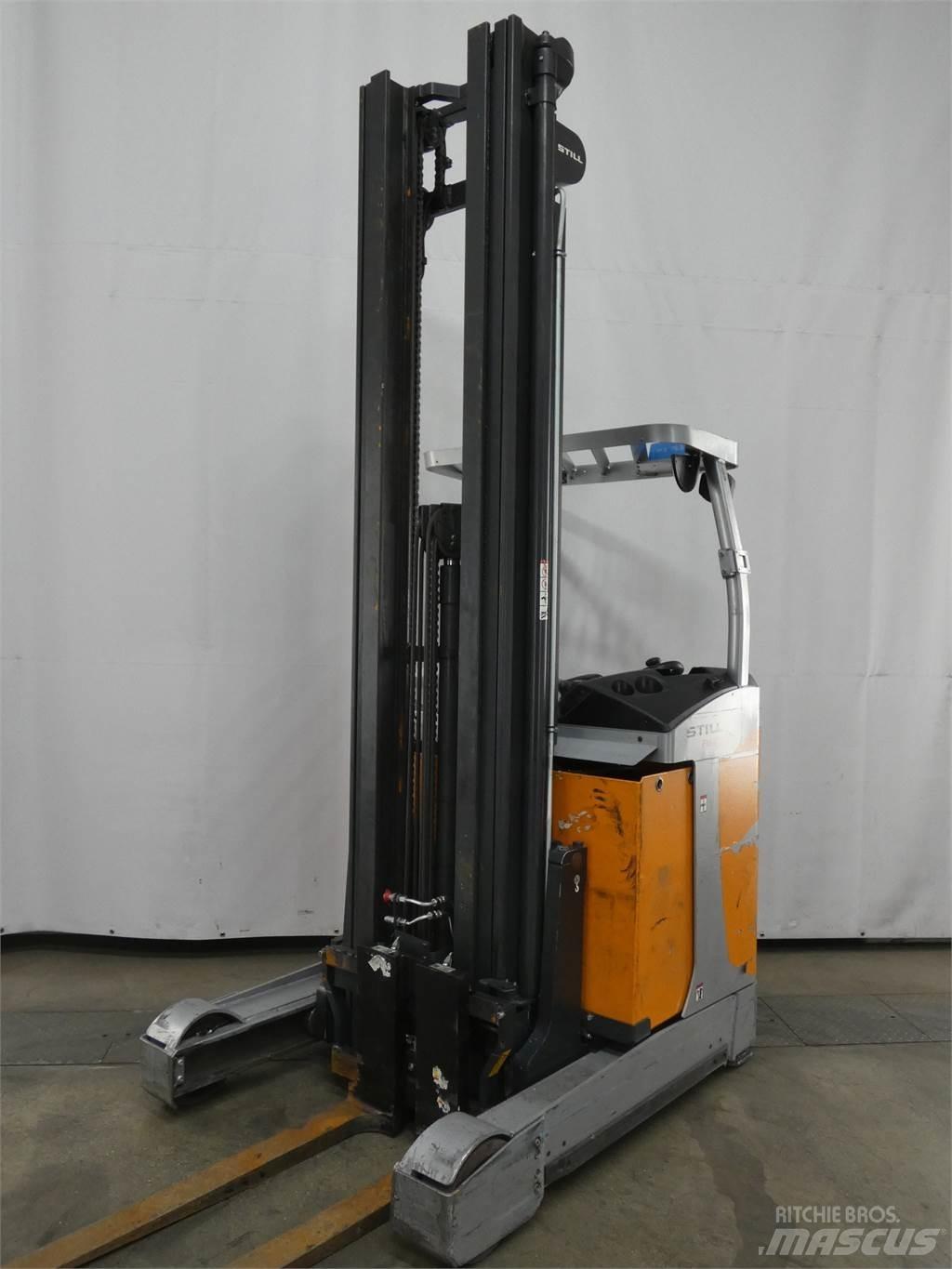 Still FM-X17 Reach trucks