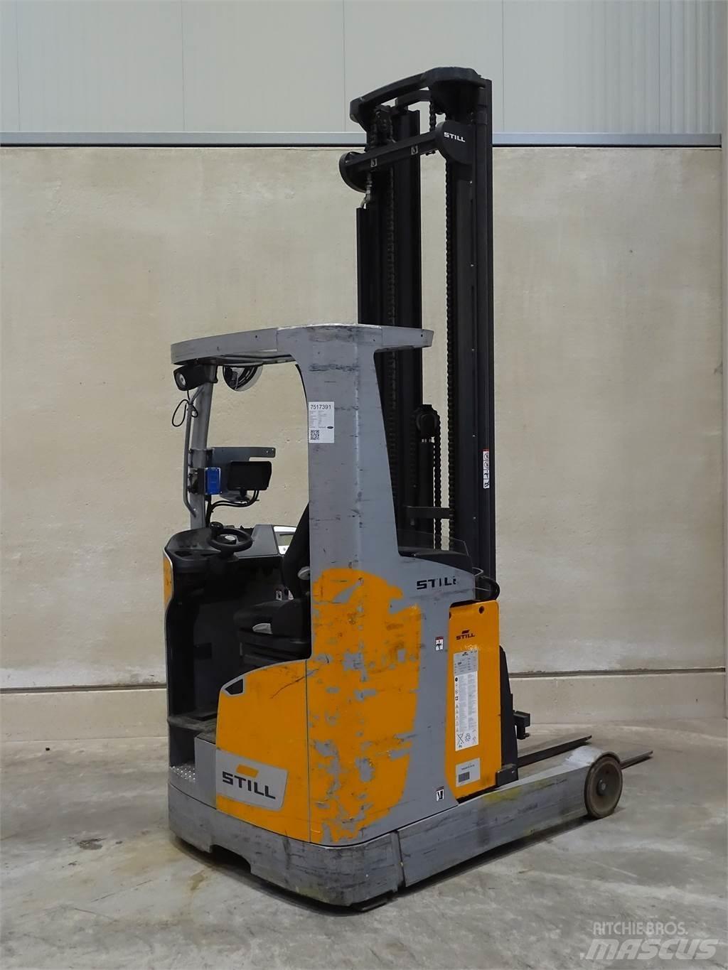 Still FM-X17 Reach trucks
