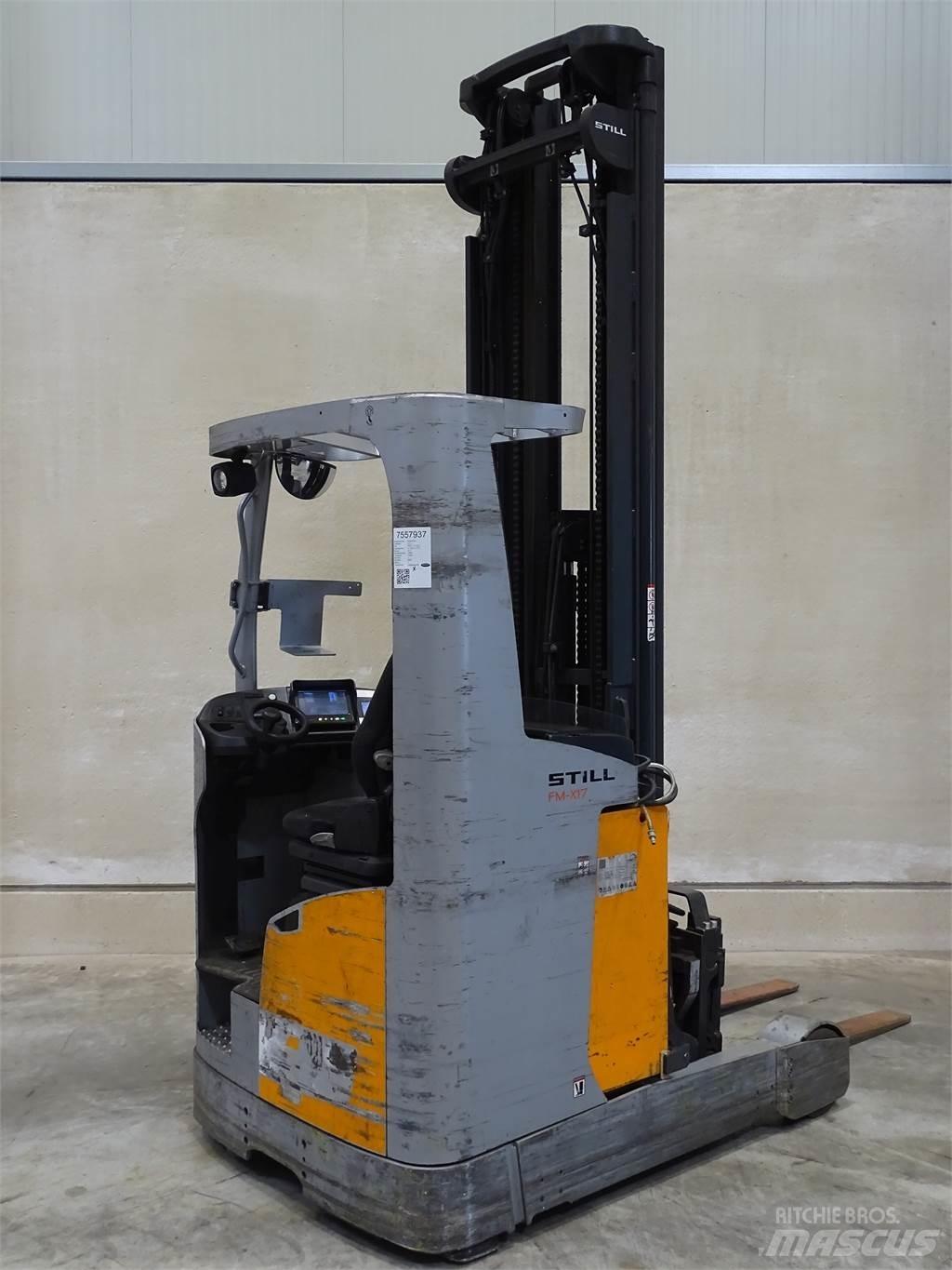 Still FM-X17 Reach trucks