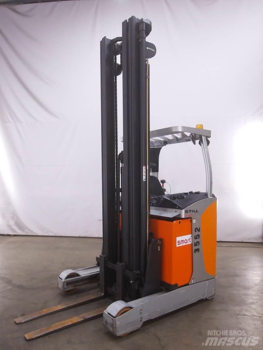Still FM-X17 Reach trucks