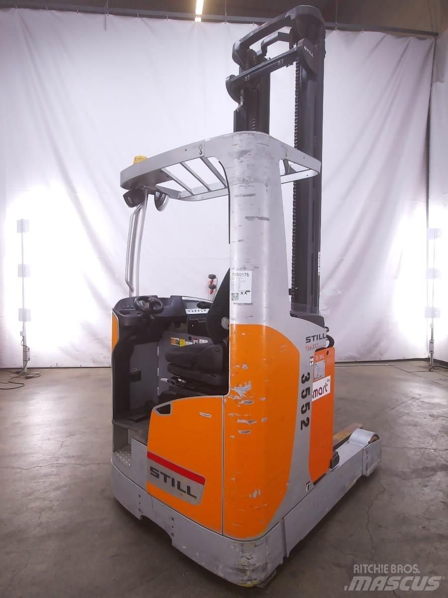 Still FM-X17 Reach trucks