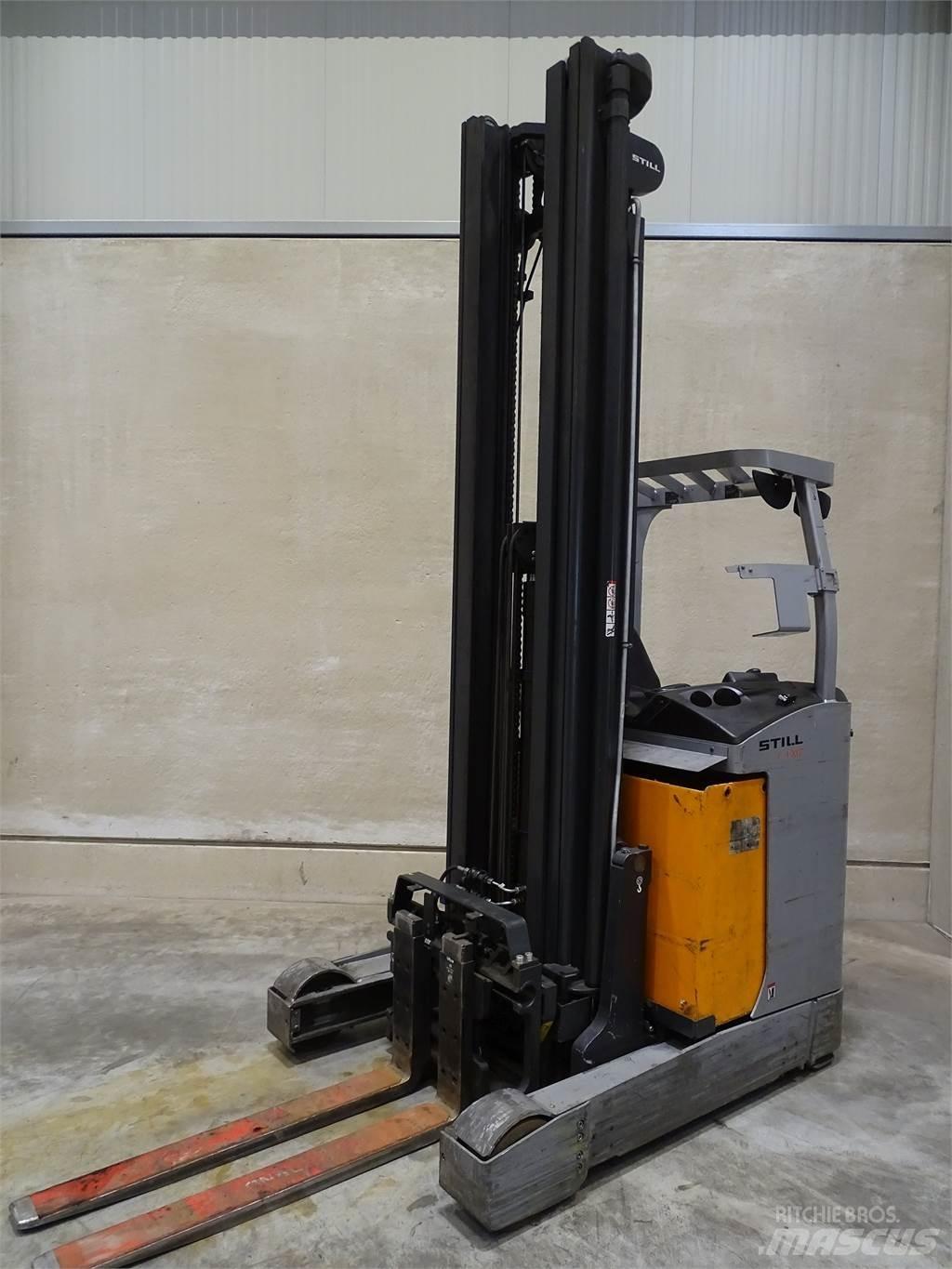 Still FM-X17 Reach trucks