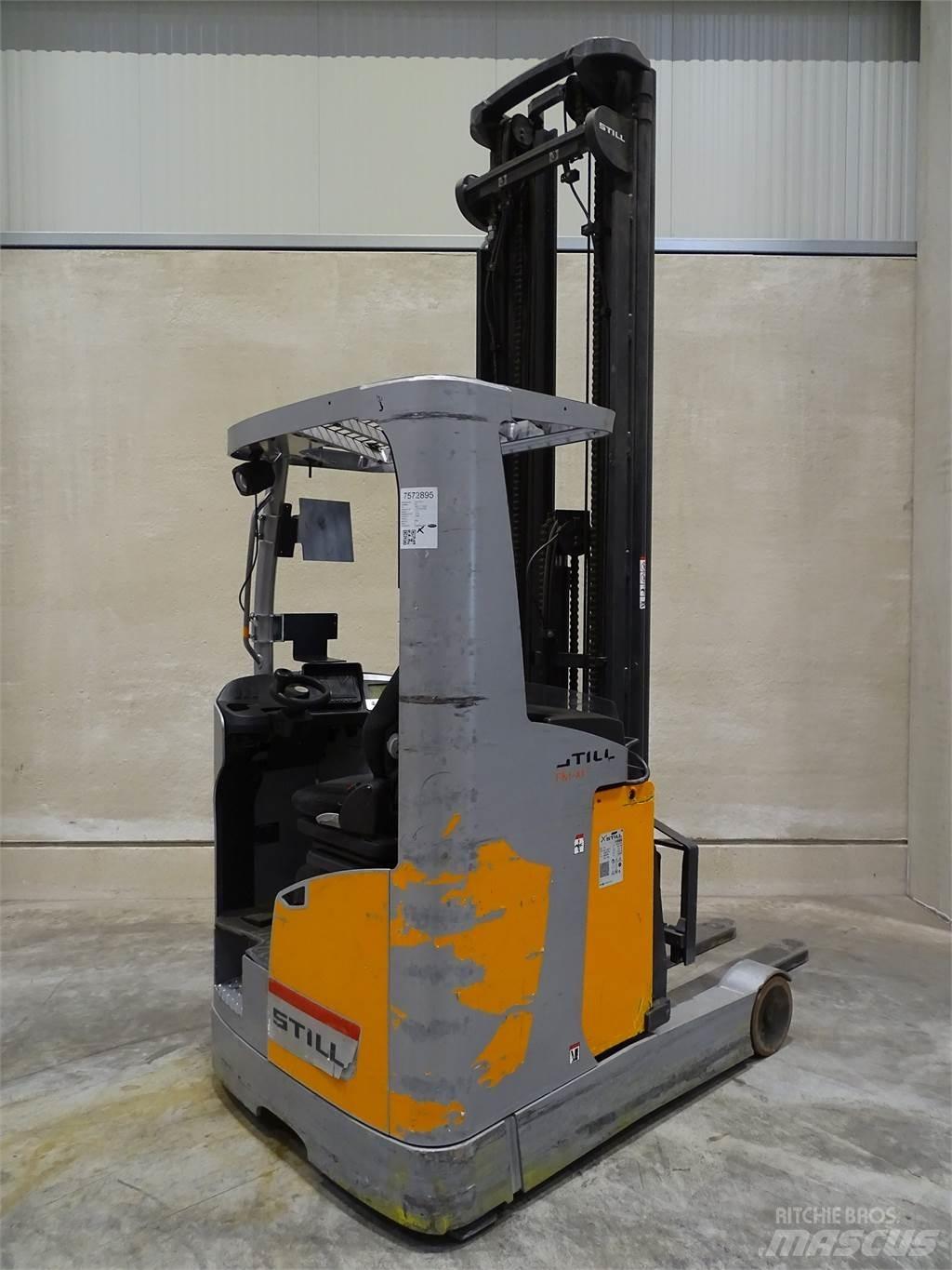 Still FM-X17 Reach trucks