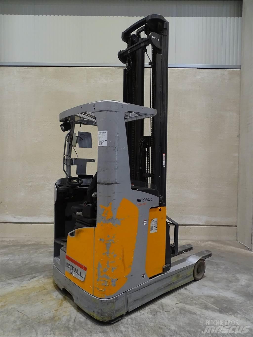 Still FM-X17 Reach trucks