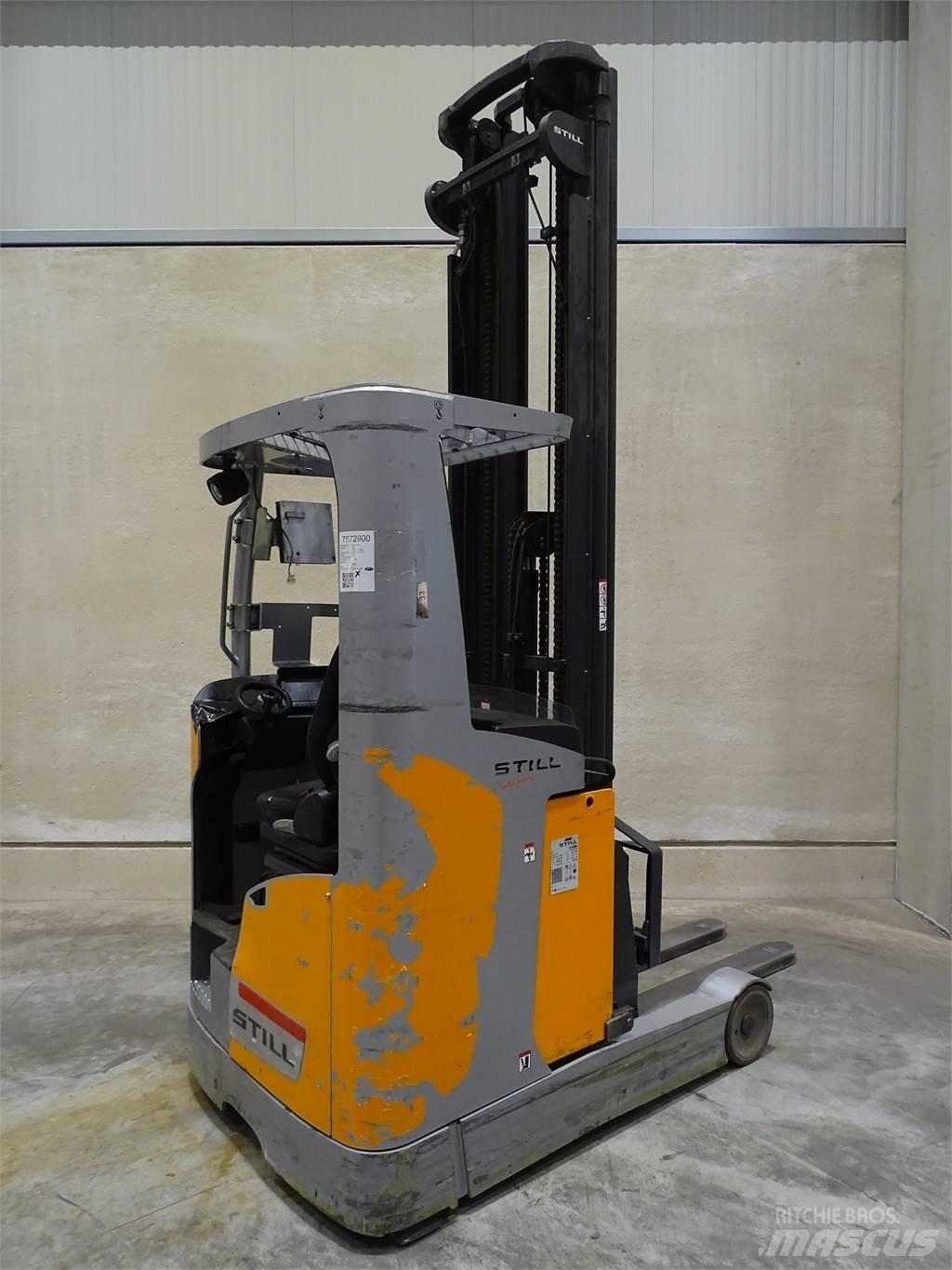 Still FM-X17 Reach trucks