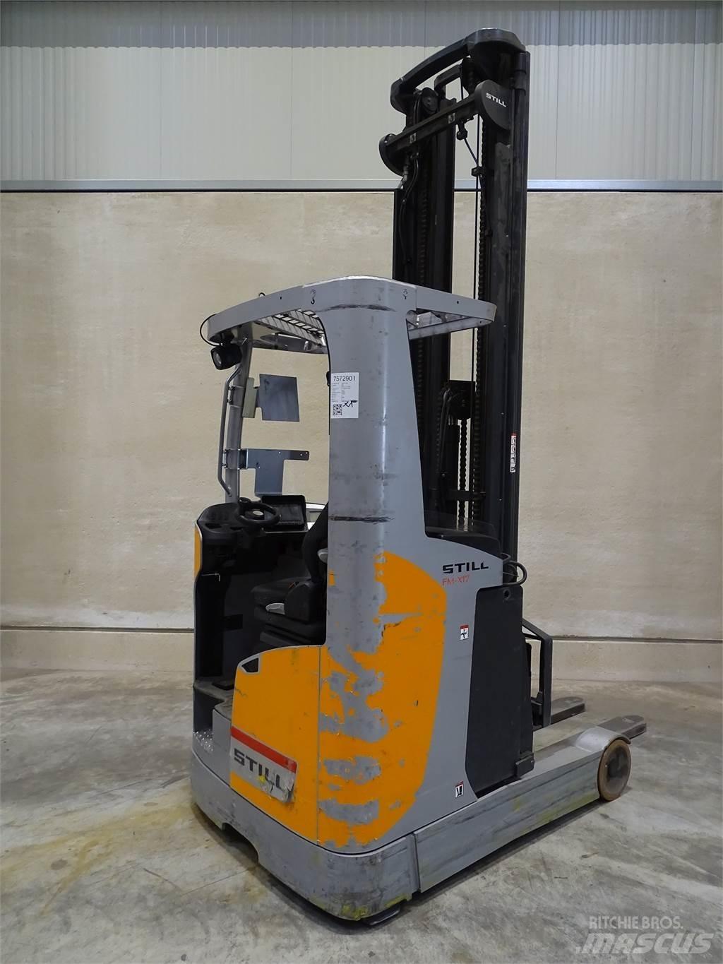 Still FM-X17 Reach trucks