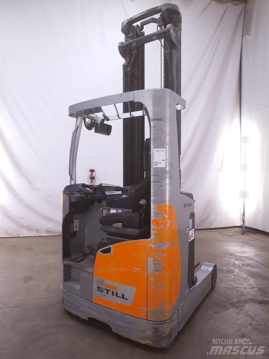 Still FM-X17 Reach trucks