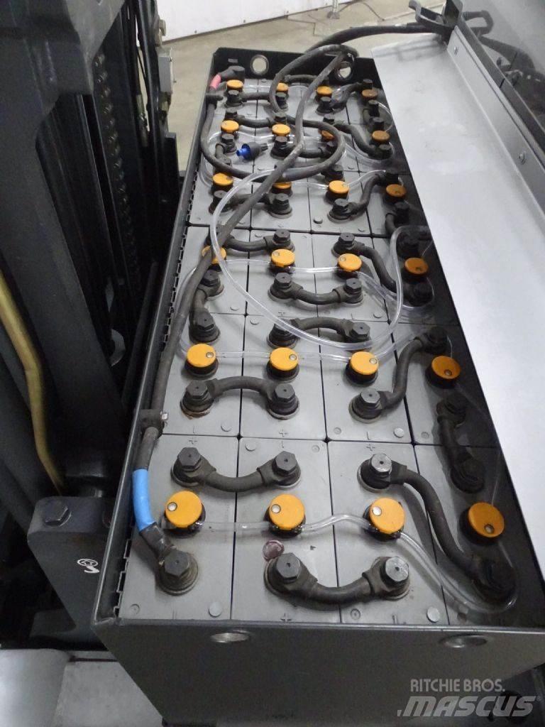 Still FM-X20 Reach trucks