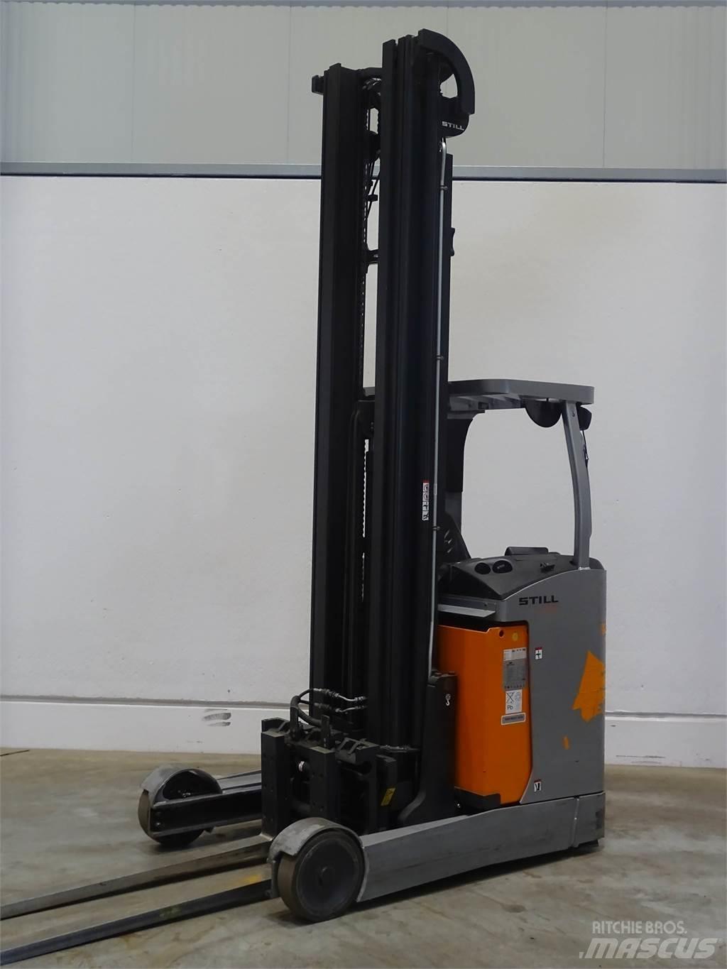 Still FM-X20 Reach trucks