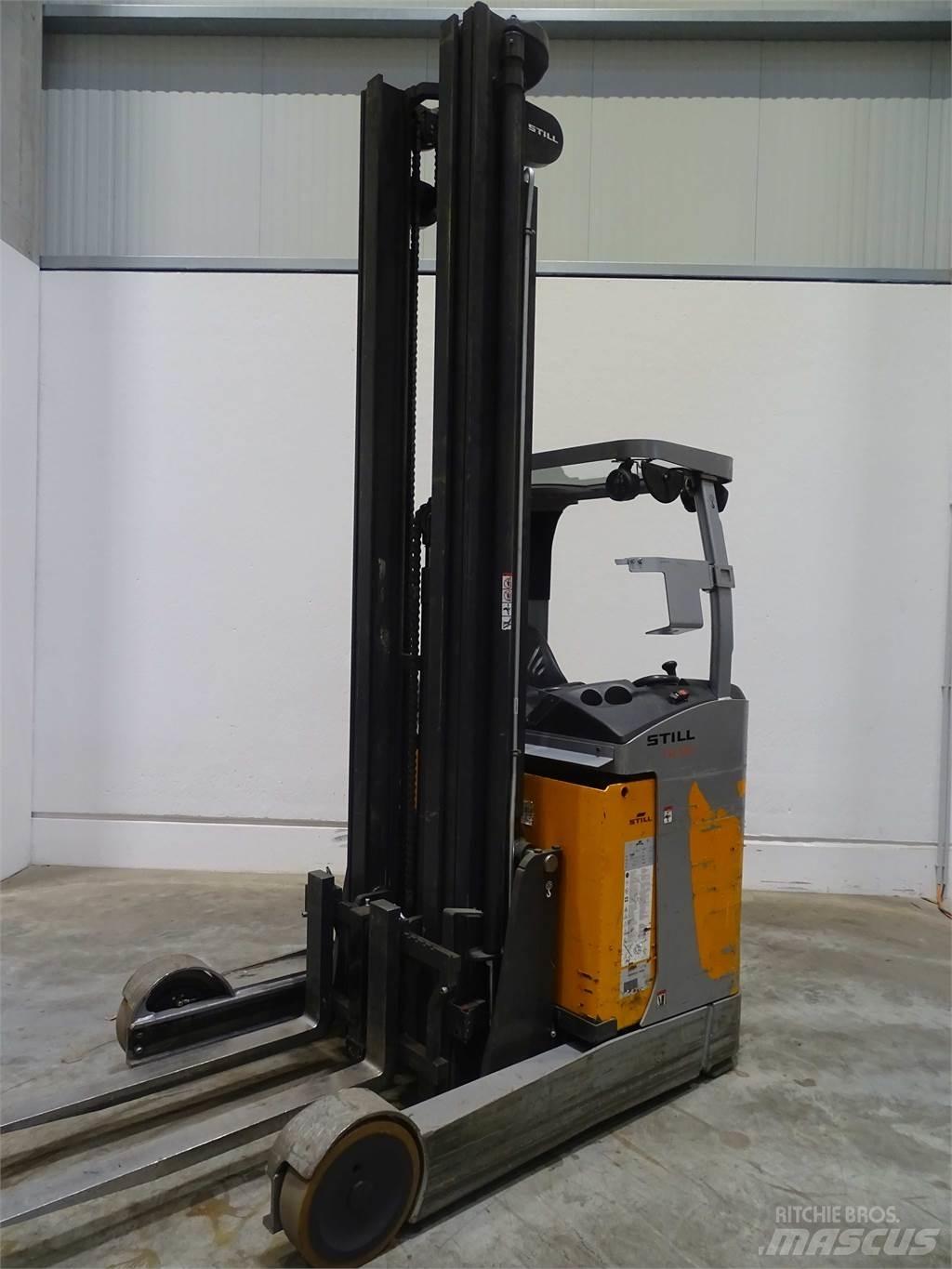 Still FM-X20 Reach trucks