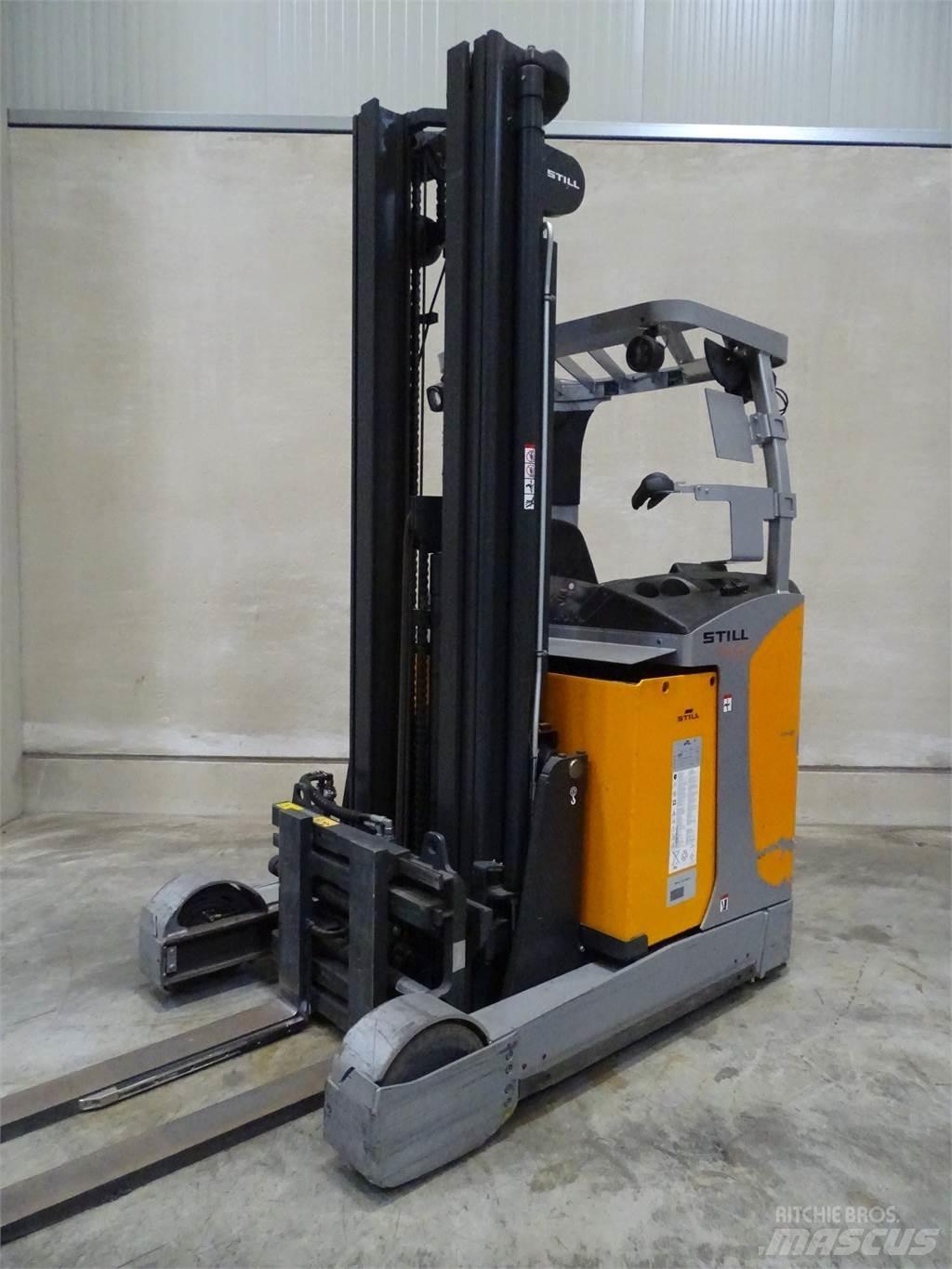 Still FM-X20 Reach trucks