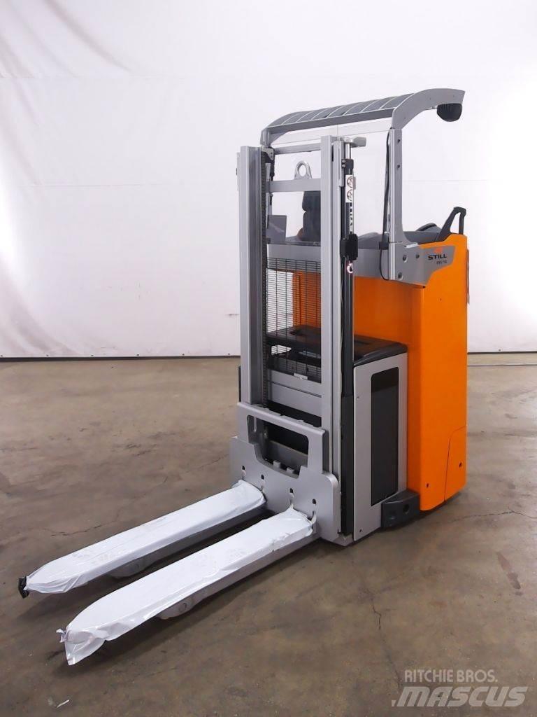 Still FXV16 Pedestrian stacker