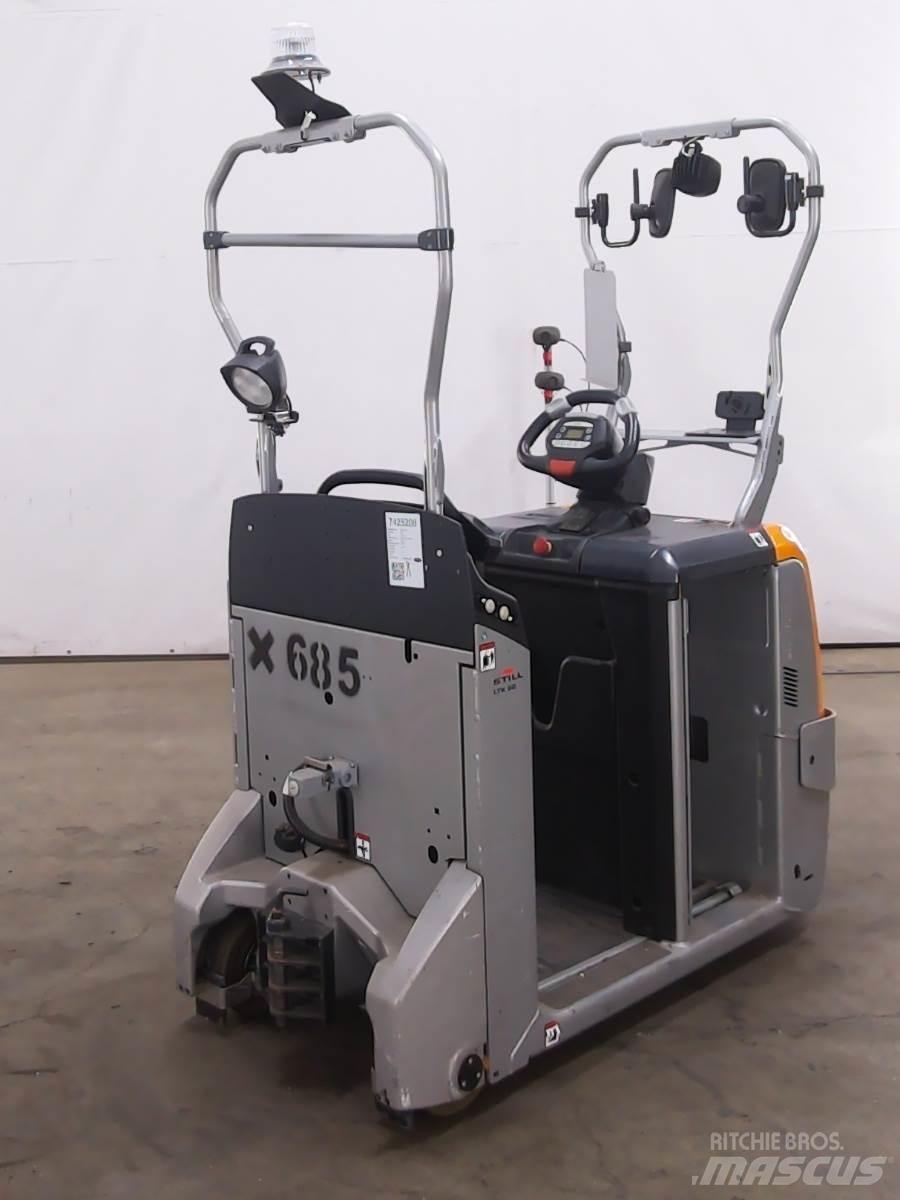 Still LTX50 Tow Trucks / Wreckers