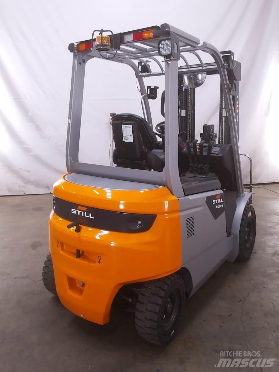 Still RCE25 Electric Forklifts