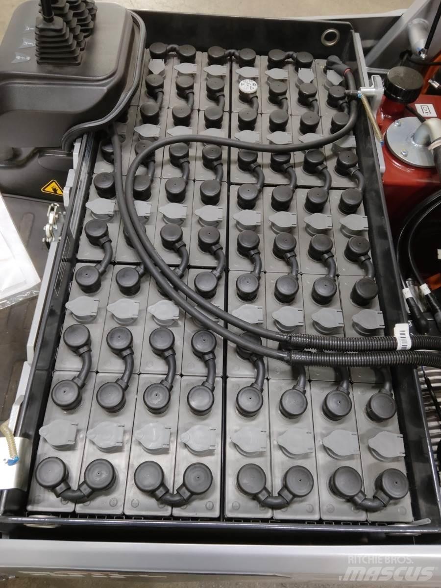 Still RCE25 Electric Forklifts