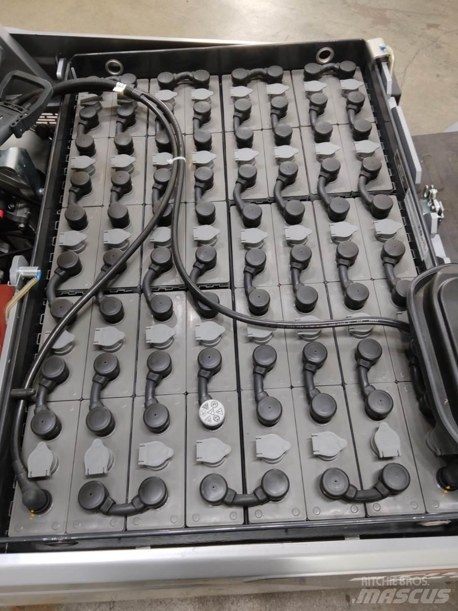 Still RCE30 Electric Forklifts