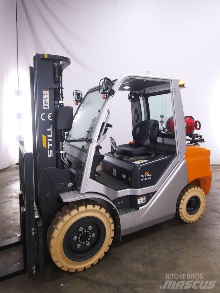 Still RCG35 LPG trucks