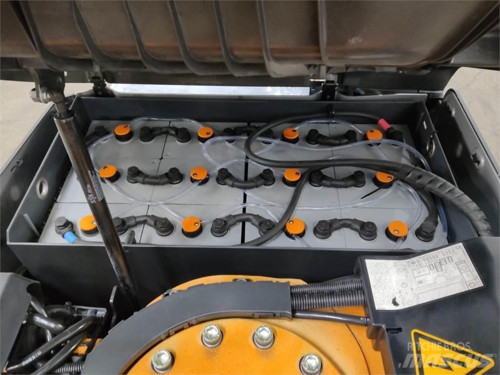 Still RX50-15 Electric Forklifts