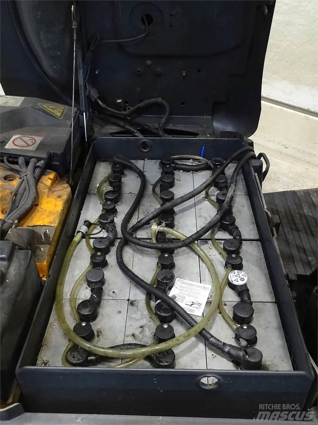 Still RX50-15 Electric Forklifts