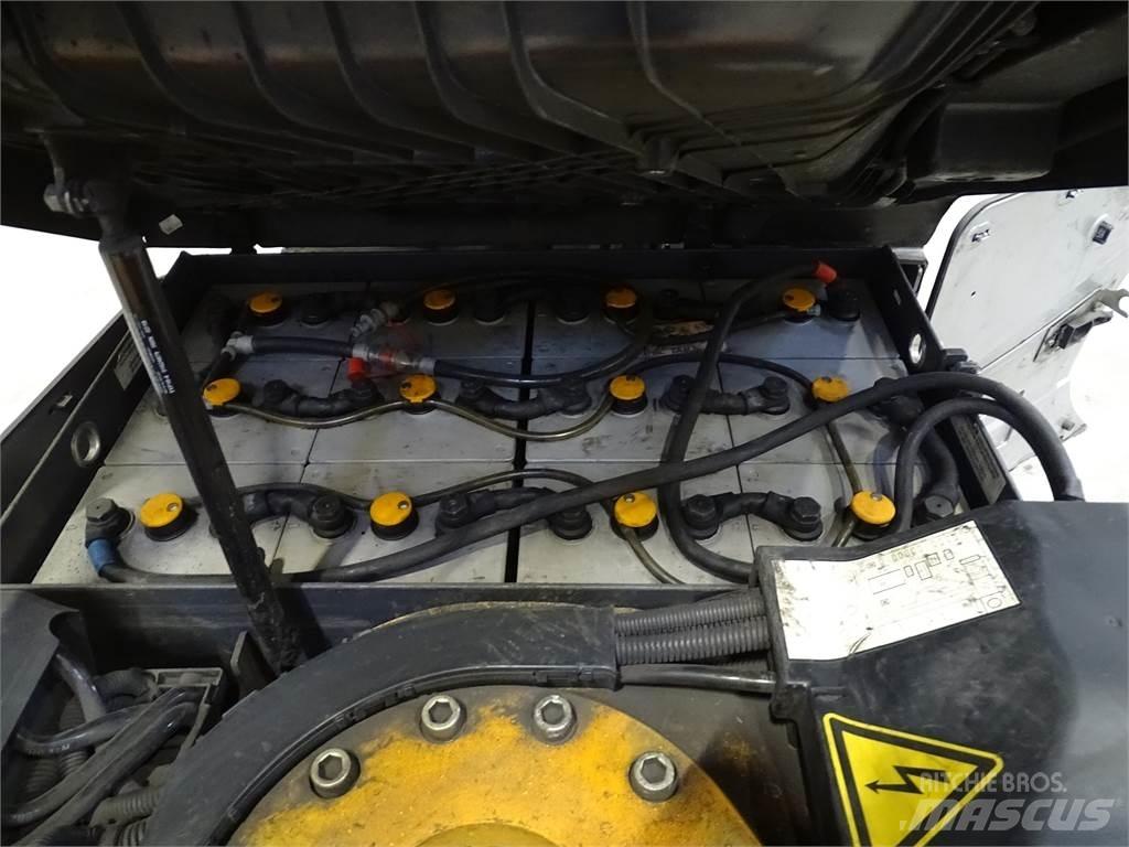 Still RX50-15 Electric Forklifts
