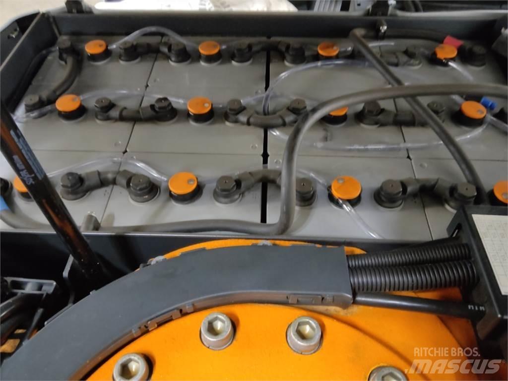 Still RX50-16 Electric Forklifts