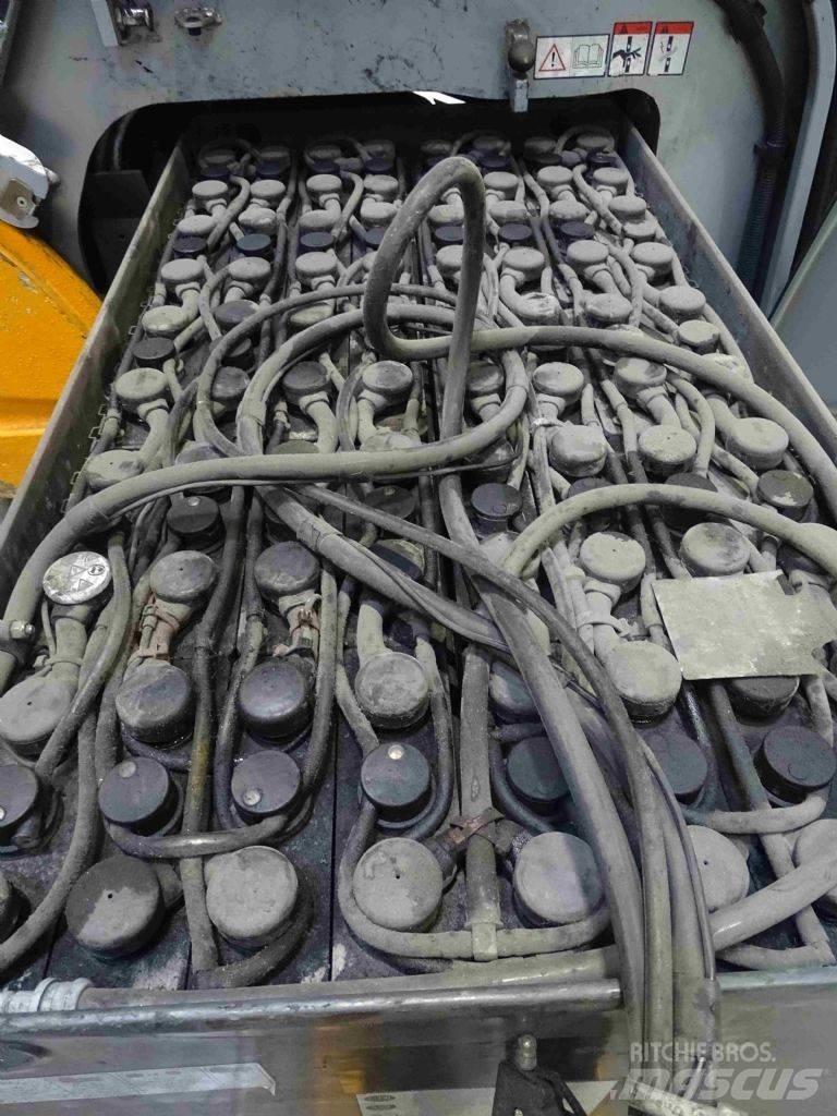 Still RX60-20 Electric Forklifts