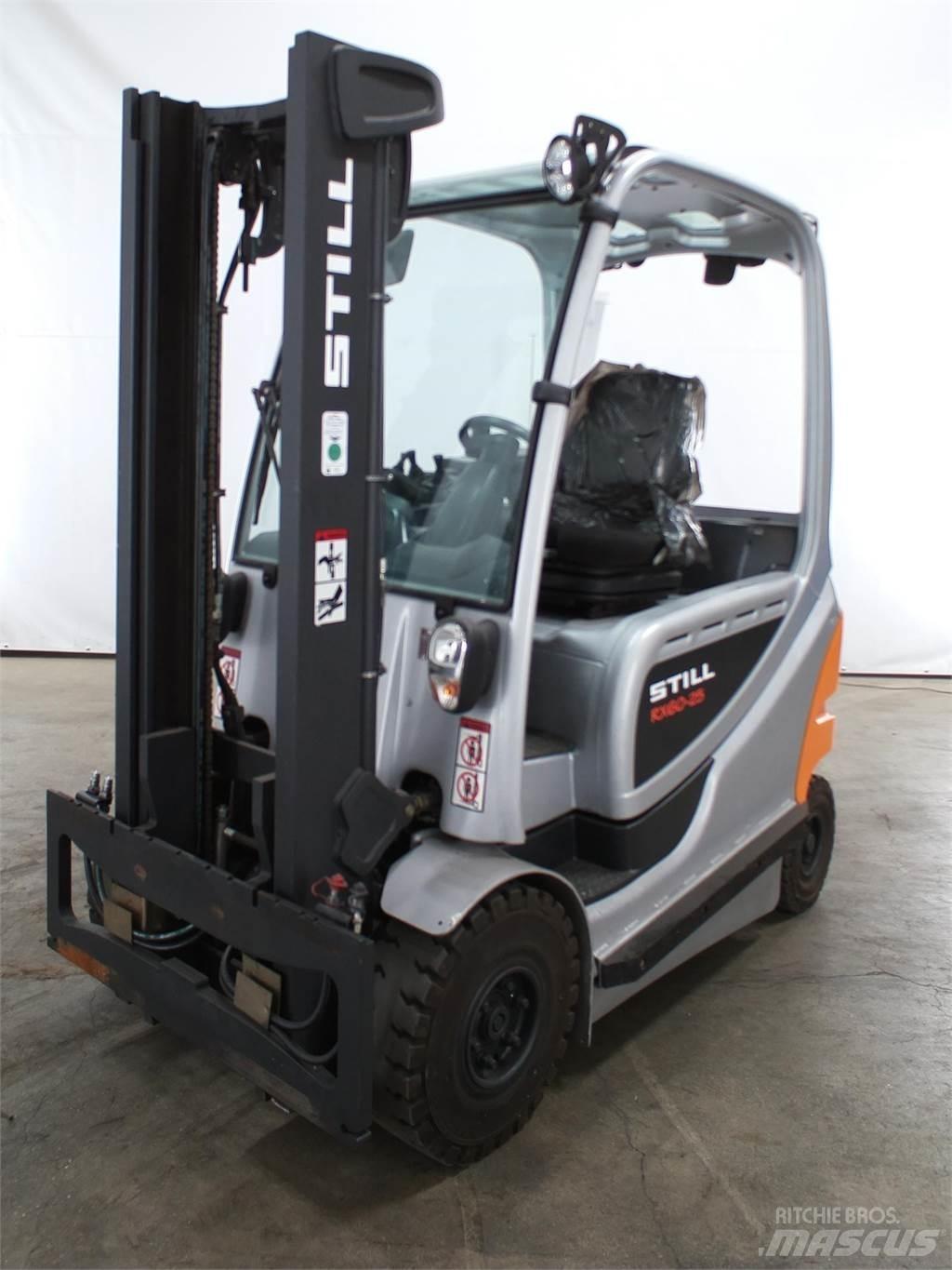 Still RX60-25 Electric Forklifts
