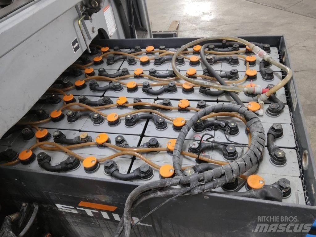 Still RX60-25 Electric Forklifts