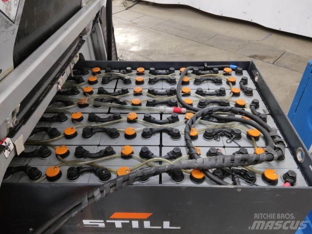 Still RX60-25 Electric Forklifts