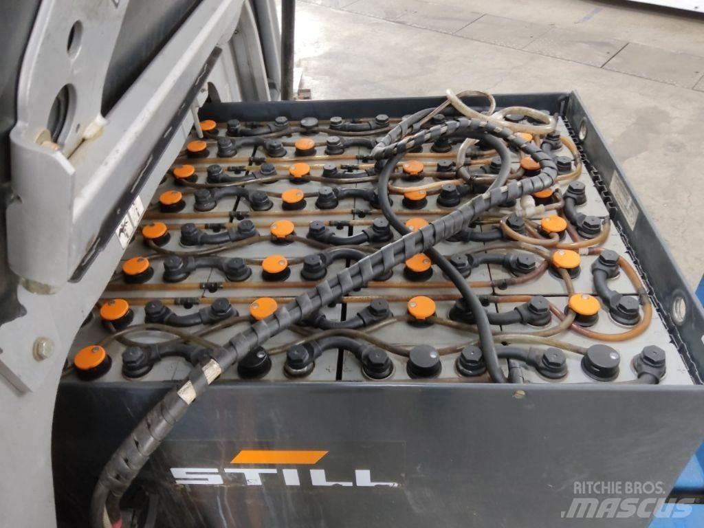 Still RX60-25 Electric Forklifts