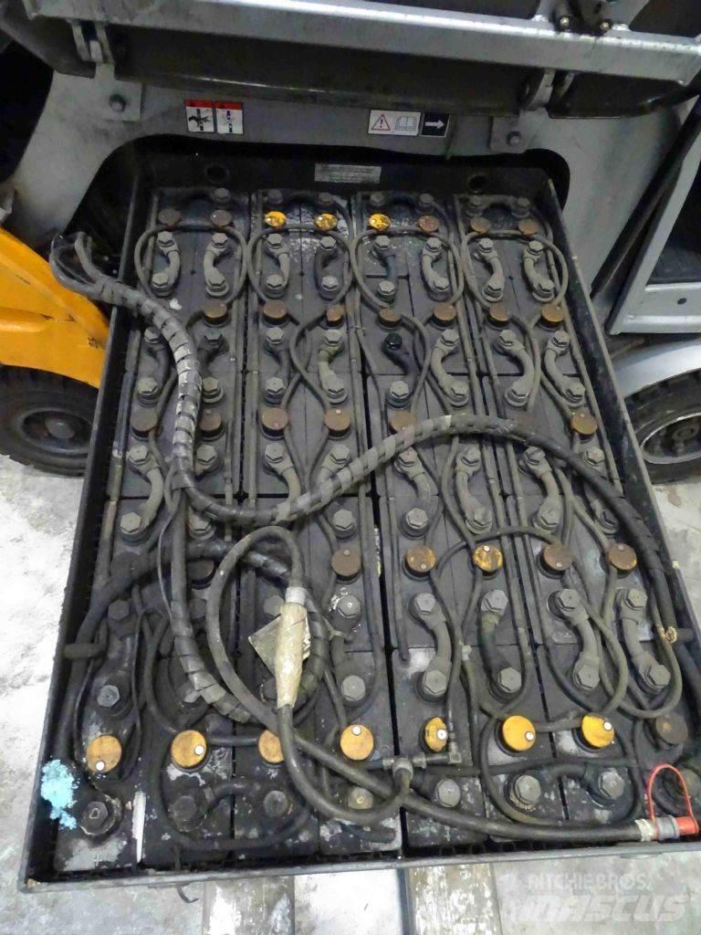 Still RX60-25 Electric Forklifts